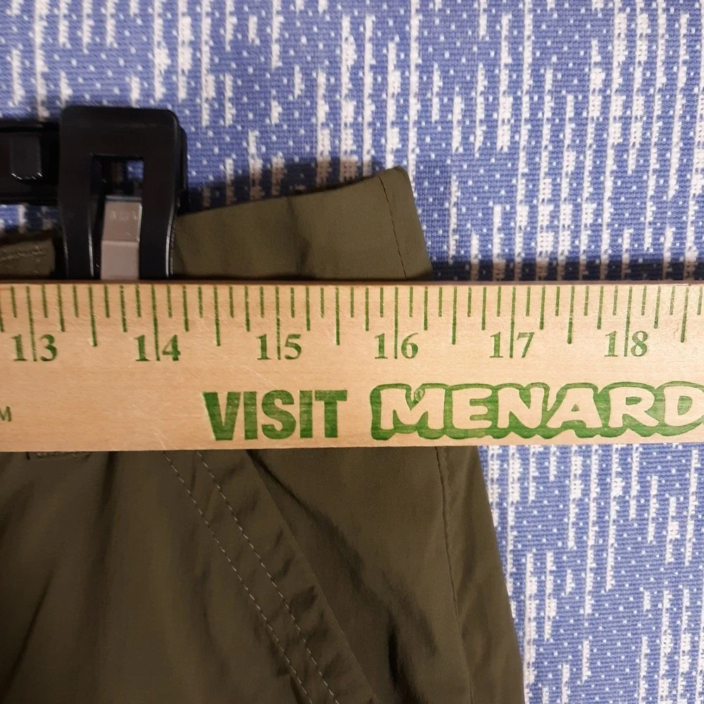 REI Pants Womens Size 10 Petite Inseam 27 Green Outdoor Hiking Lightweight